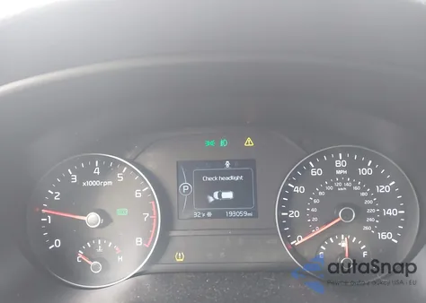 2017 Kia Sportage Lx z USA, uszkodzony, nr VIN KNDPMCAC6H7112768